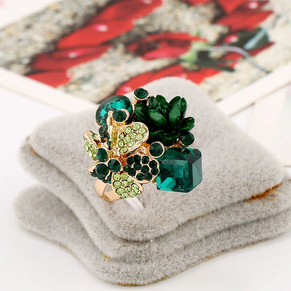 Women’s Alloy Open Ring With Colorful Crystal Gemstone And Resin Flower Design Natural Fashion Jewelry