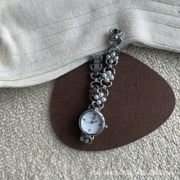 Women's Alloy Ordinary Glass Mirror Leisure Bracelet Watch Light Luxury Retro Style