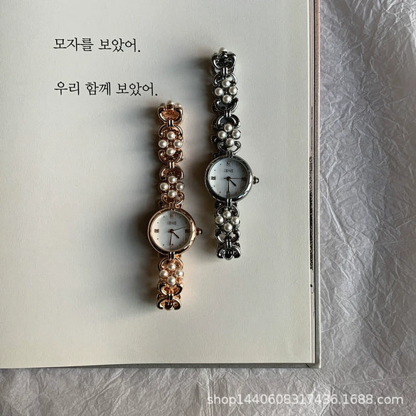 Women's Alloy Ordinary Glass Mirror Leisure Bracelet Watch Light Luxury Retro Style