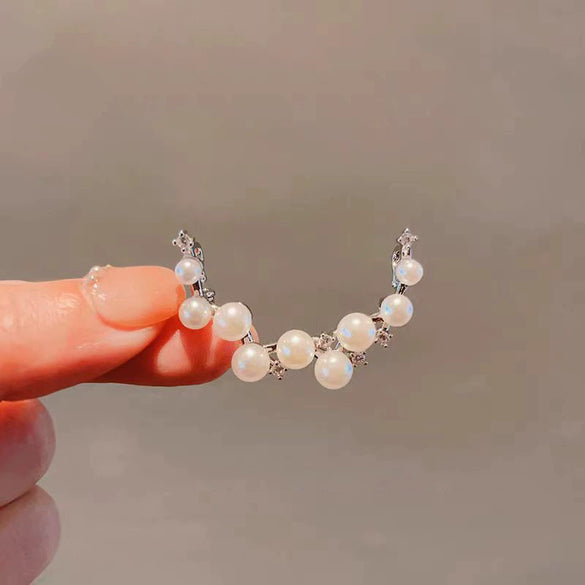 Women's Alloy Pearl Meniscus Flower Brooch With Electroplating And Antislip Buckle Pin Accessories