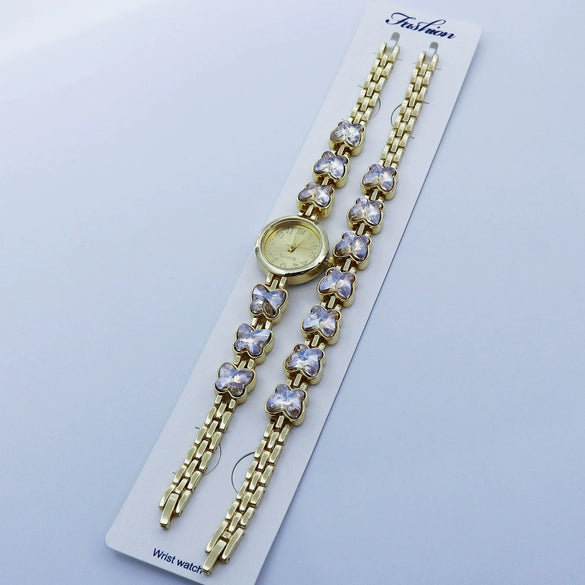 Women's Alloy Quartz Bracelet Watch Set With Round Dial And Fashion Style