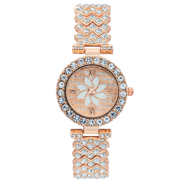 Women's Alloy Quartz Fashion Watch With Round Dial And Stainless Steel Clasp