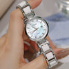 Women's Alloy Quartz Watch With Mineral Strengthened Glass Mirror Round Dial