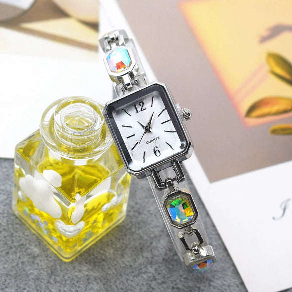 Women's Alloy Rectangle Dial Casual Midcentury Style Quartz Bracelet Watch