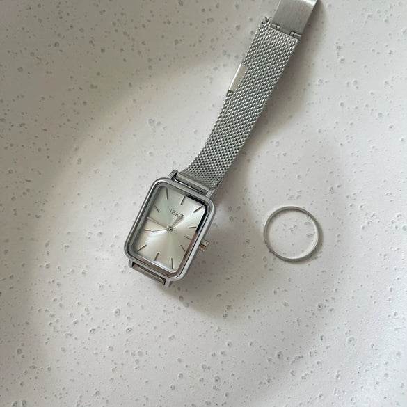 Women's Alloy Rectangular Stud Scale Quartz Watch Leisure Style