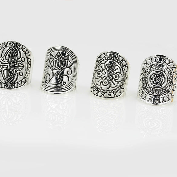 Women's Alloy Retro Carved Geometric Totem Finger Ring With Electroplating