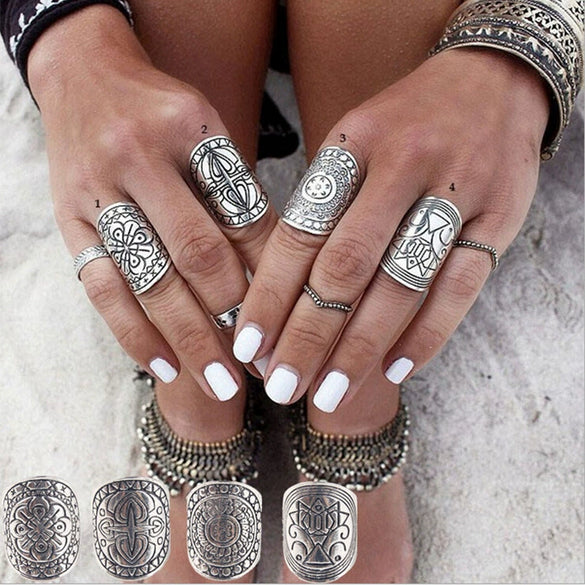 Women's Alloy Retro Carved Geometric Totem Finger Ring With Electroplating