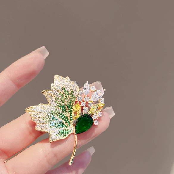 Women's Alloy Rhinestone Maple Leaf And Flower Style Electroplated Brooch