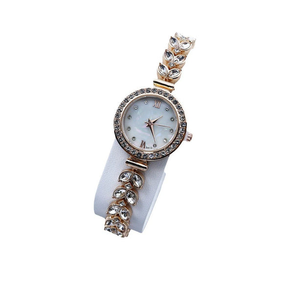 Women's Alloy Round Casual Quartz Bracelet Watch With Diamondencrusted And Spiral Crown