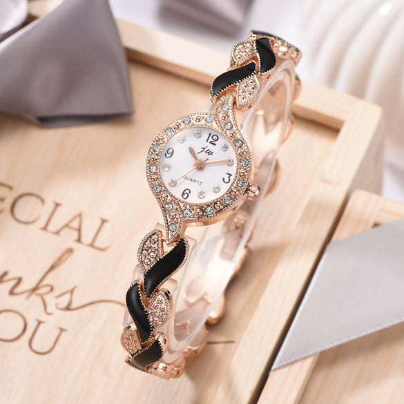 Women's Alloy Round Dial Quartz Watch And Leaf Bracelet Set