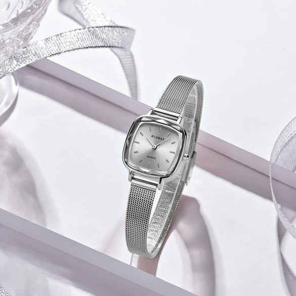 Women's Alloy Shell And Mesh Belt Square Retro Fashion Light Luxury Quartz Watch