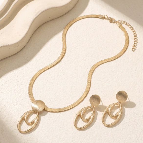 Women's Alloy Snake Chain Necklace And Earring Set With Geometric Oval Hollow Pendant And Plated Finish