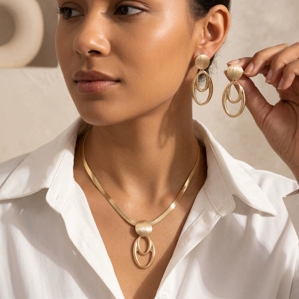 Women's Alloy Snake Chain Necklace And Earring Set With Geometric Oval Hollow Pendant And Plated Finish