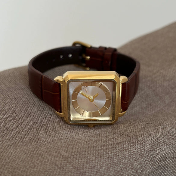 Women's Alloy Square Dial Medieval Style Simple Retro Watch