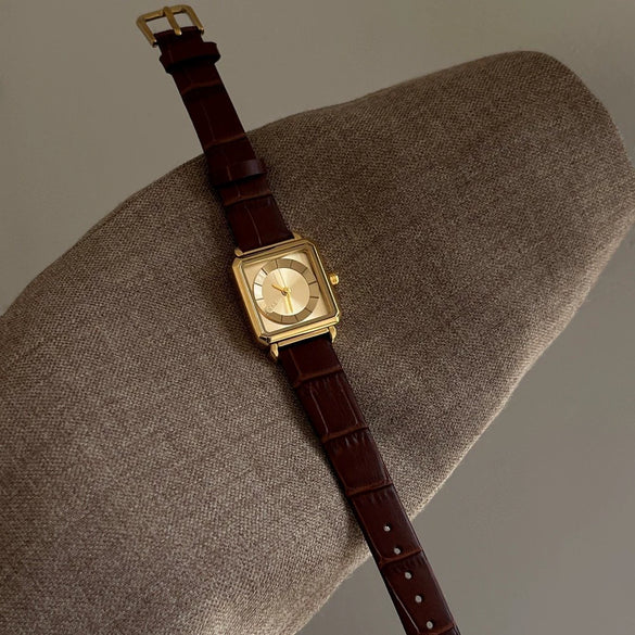 Women's Alloy Square Dial Medieval Style Simple Retro Watch