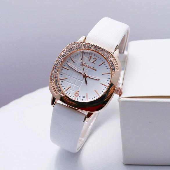 Women's Alloy Square Fashion Quartz Watch With Pu Strap And Diamondencrusted Design