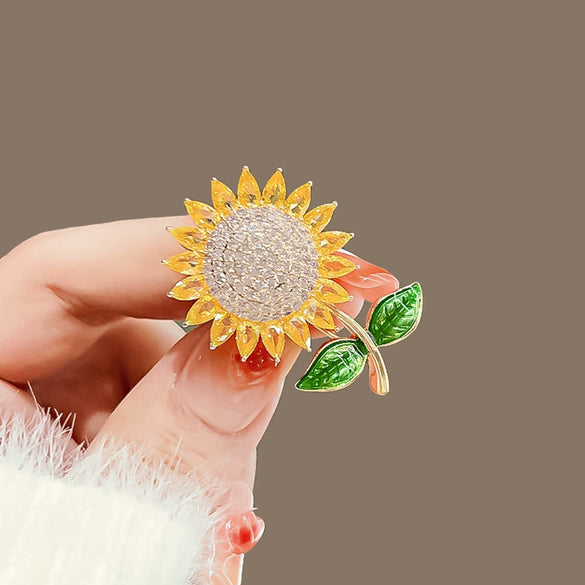 Women's Alloy Sunflower Crystal Brooch With Electroplating Treatment