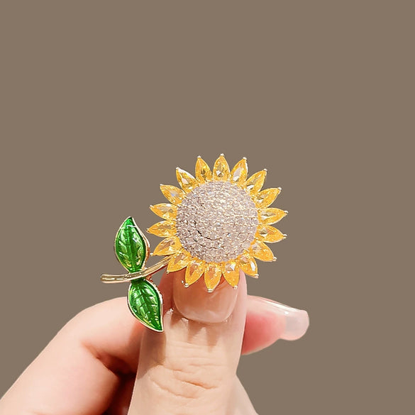 Women's Alloy Sunflower Crystal Brooch With Electroplating Treatment