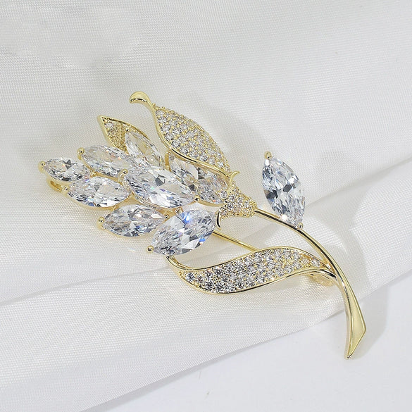 Women's Alloy Tulip Retro Exquisite Electroplated Brooch