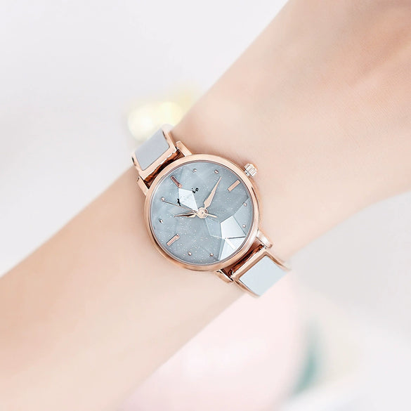 Women's Alloy Watch Round Dial Fashion Trendy Waterproof