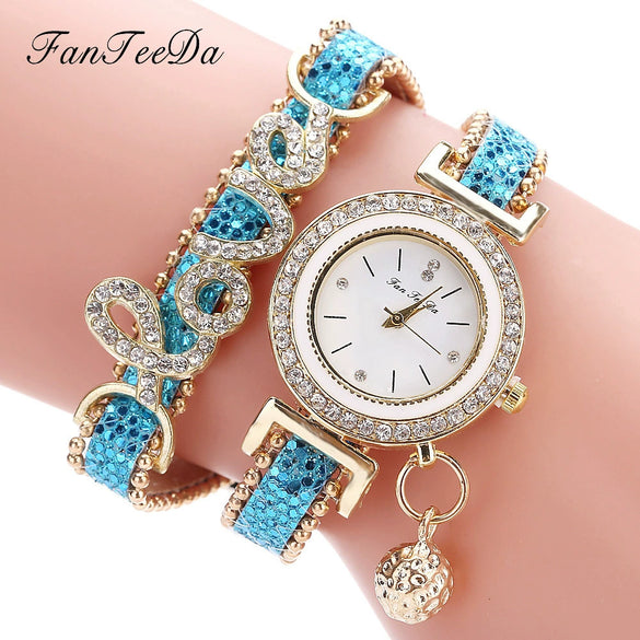 Women's Alloy Watch With Round Dial And Letter Pendant Leisure Style