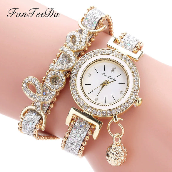 Women's Alloy Watch With Round Dial And Letter Pendant Leisure Style