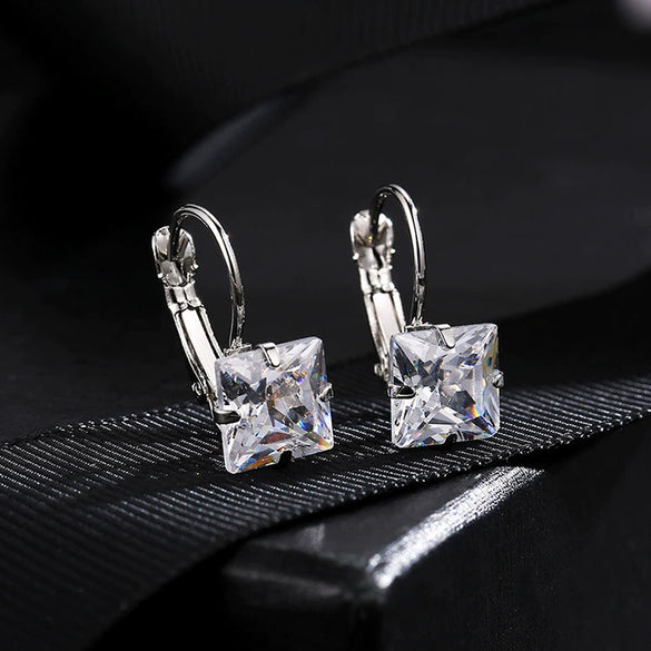 Women's Alloy Zircon Stud Earrings Rhombus Shape Electroplated Fashion Ear Buckles