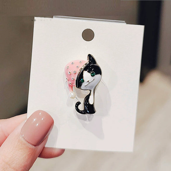 Women's Antilight Alloy Kitten Spot And Flower Pattern Electroplated Brooch For Suit Accessories