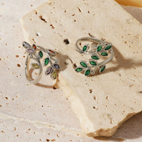 Women's Antique Fashion Open Ring Copper Material Zirconia Treatment With Emerald Branches Leaf Design