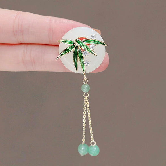 Women's Antique Tassel Brooch Alloy Electroplated Cheongsam Accessories
