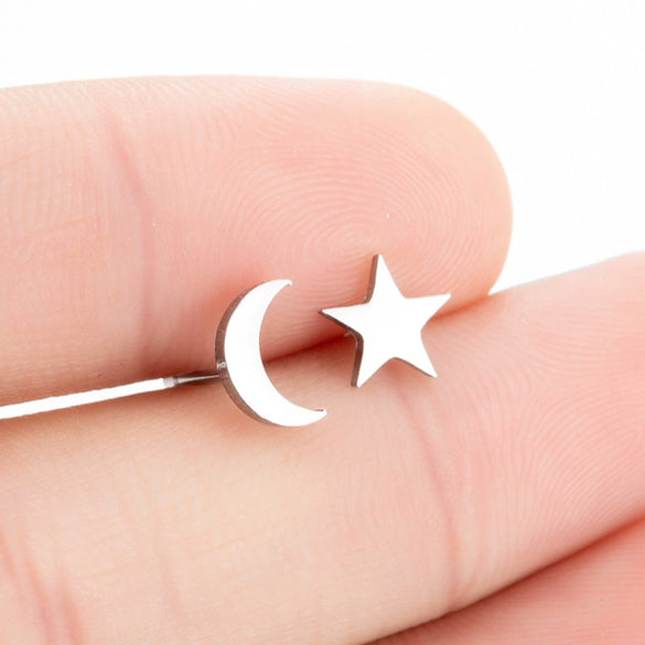 Women's Asymmetrical Star And Moon Geometric Ear Cuff Earrings Stainless Steel Electroplated Cute Fashion Jewelry