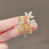 Women's Autumn And Winter Coat Brooch Alloy Retro Plant Flowers Leaves Pin With Electroplating