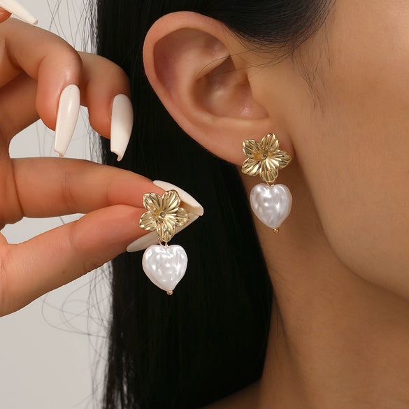 Women's Baroque Pearl Drop Earrings With Electroplated Iron Geometric Design Simple Vintage Fashion Jewelry