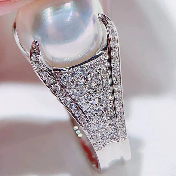 Women's Baroque Style Copper Bracelet With Zircon And Artificial Pearl