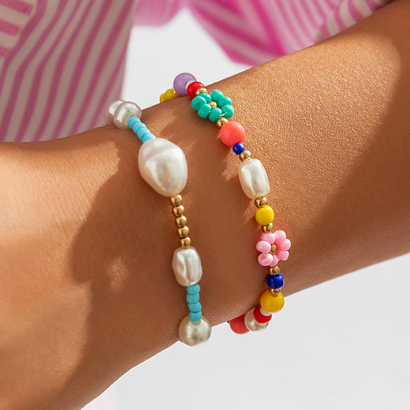 Women's Baroque Style Handknitted Bracelet With Rice Beads And Imitation Pearls And Flower Pattern