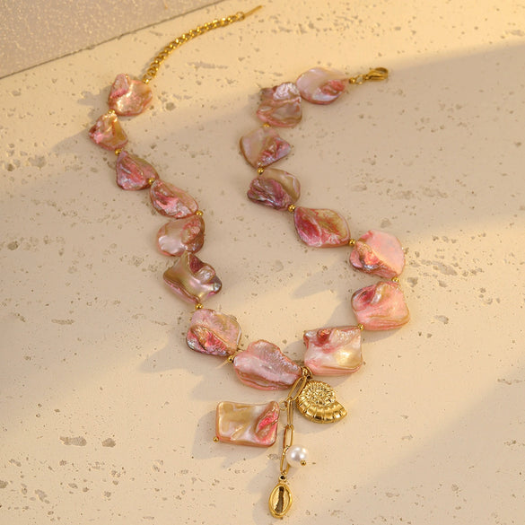 Women's Beach Style Pink Shell Beaded Stainless Steel Conch Pearl Pendant Clavicle Chain With Electroplating