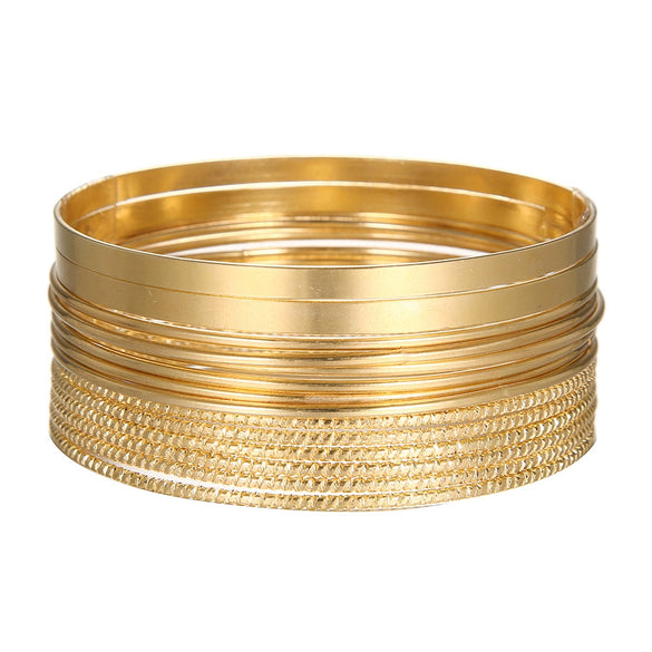 Women's Bohemian Style Exaggerated Wide Face Iron Metal Bracelet Set With Geometric Design And Electroplating