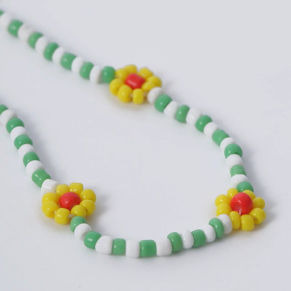 Women's Bohemian Style Handmade Daisy Flower Beaded Collarbone Necklace With Rice Beads And Ball Chain