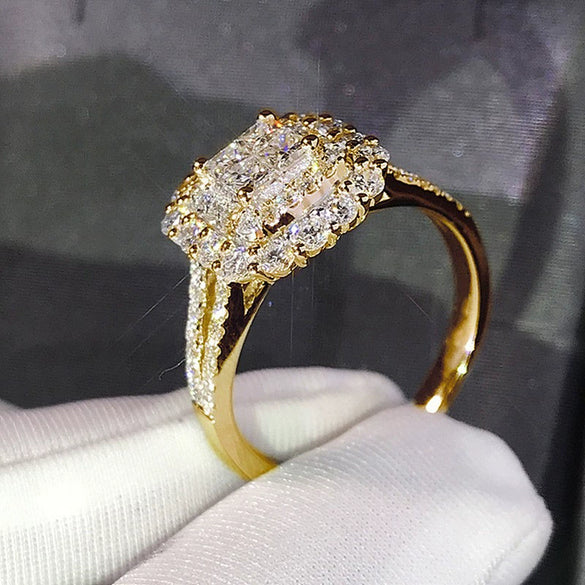 Women's Brass Electrical White Steel Geometric Microinlaid Zircon Wedding Ring With Electroplating