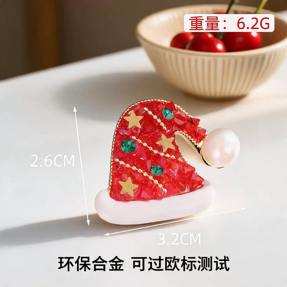 Women's Cartoon Flower Brooch Alloy Diamondencrusted Pin With Cute Holiday Hat Design Simple Fashion Clothing Accessory