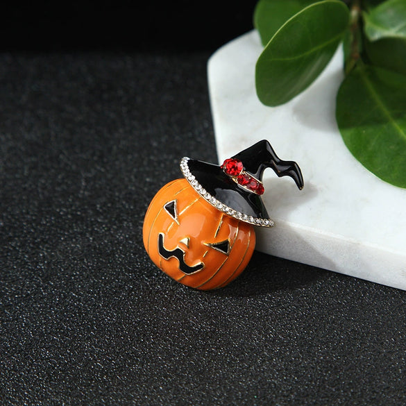 Women's Cartoon Pumpkin Rhinestone Brooch Electroplated Alloy Clothing Pin Dripping Oil Design Christmas Style Decorative Jewelry