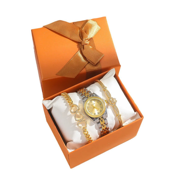 Women's Casual Alloy And Stainless Steel Round And Rectangular Quartz Watch With Fourleaf Clover Design And Diamond Bracelet