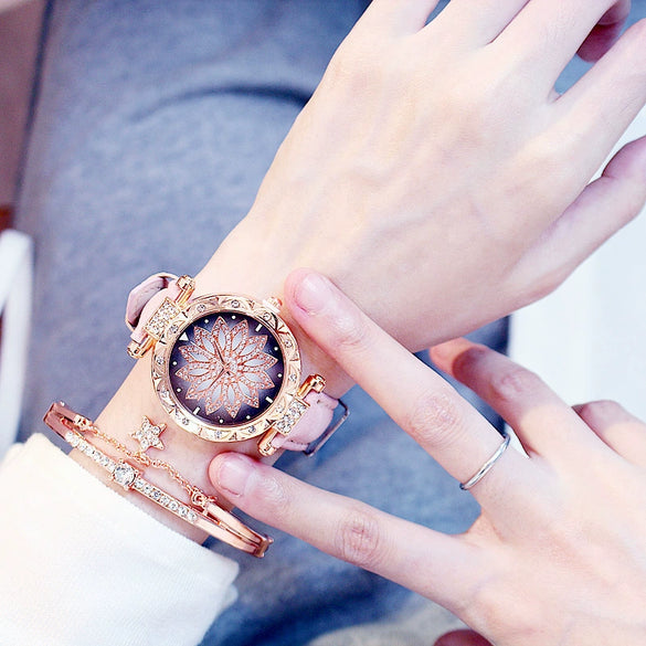 Women's Casual Alloy And Titanium Metal Watch With Round Dial And Tomato Theme