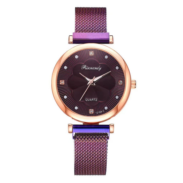 Women's Casual Alloy Case Quartz Watch Fivepiece Set With Magnet Strap And Diamond Flower Design