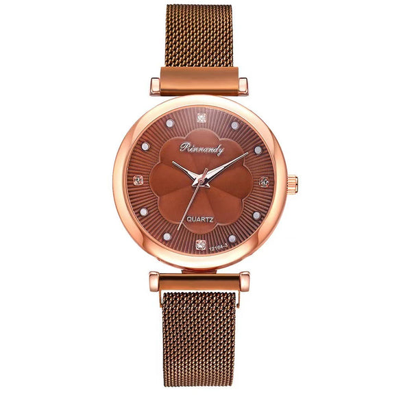 Women's Casual Alloy Case Quartz Watch Fivepiece Set With Magnet Strap And Diamond Flower Design