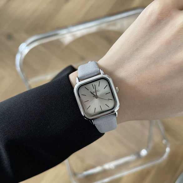 Women's Casual Alloy Case Quartz Watch With Blue Color And Square Shape