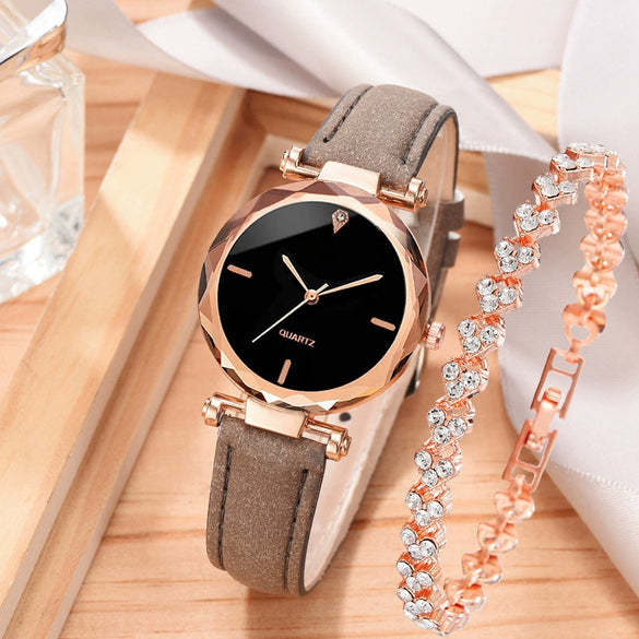 Women's Casual Alloy Pu Belt Round Dial Quartz Watch With Printed Logo