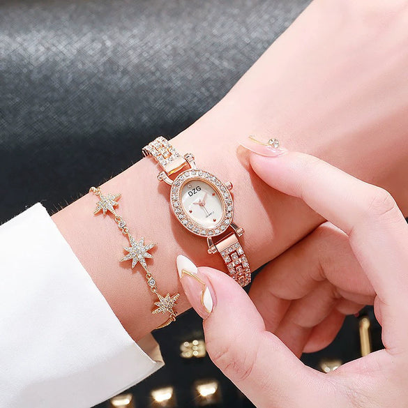 Women's Casual Chain Watch With Metal Shell Face Round Dial And Stainless Steel Buckle