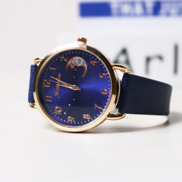 Women's Casual Leather Strap Watch With Moon Pattern Metal Case Stainless Steel Clasp Pu Strap Round Dial