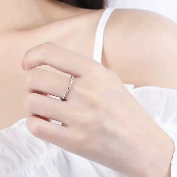 Women's Casual Minimalist Geometric Copper Ring With Zirconia Popular Jewelry